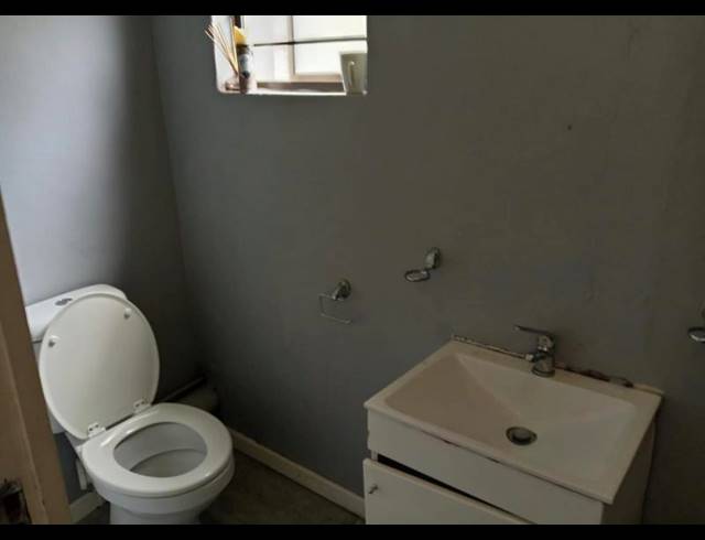 1 BEDROOM PROPERTY TO RENT IN ESSENWOOD